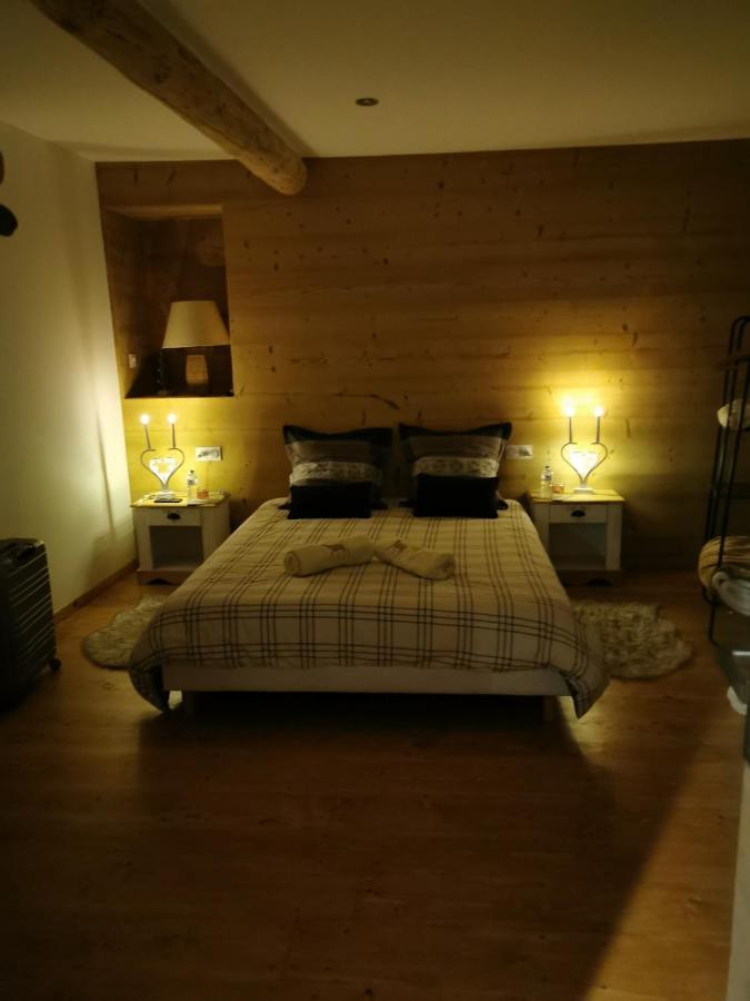 Hotel La Petite Chapelle Font-Romeu-Odeillo-Via Exterior foto