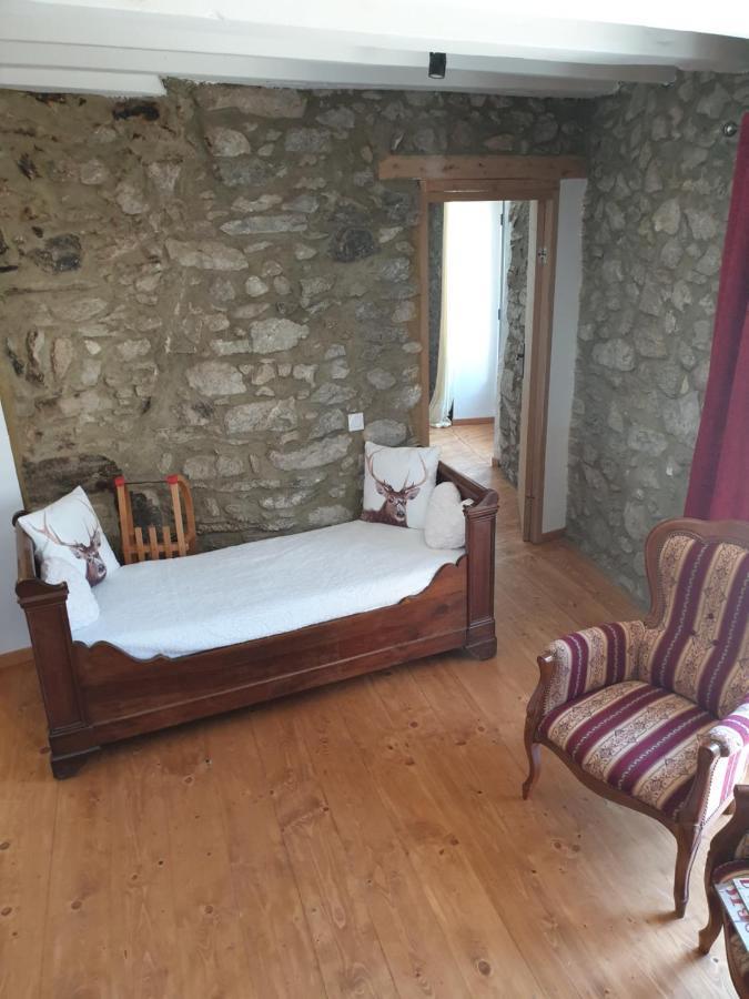 Hotel La Petite Chapelle Font-Romeu-Odeillo-Via Exterior foto