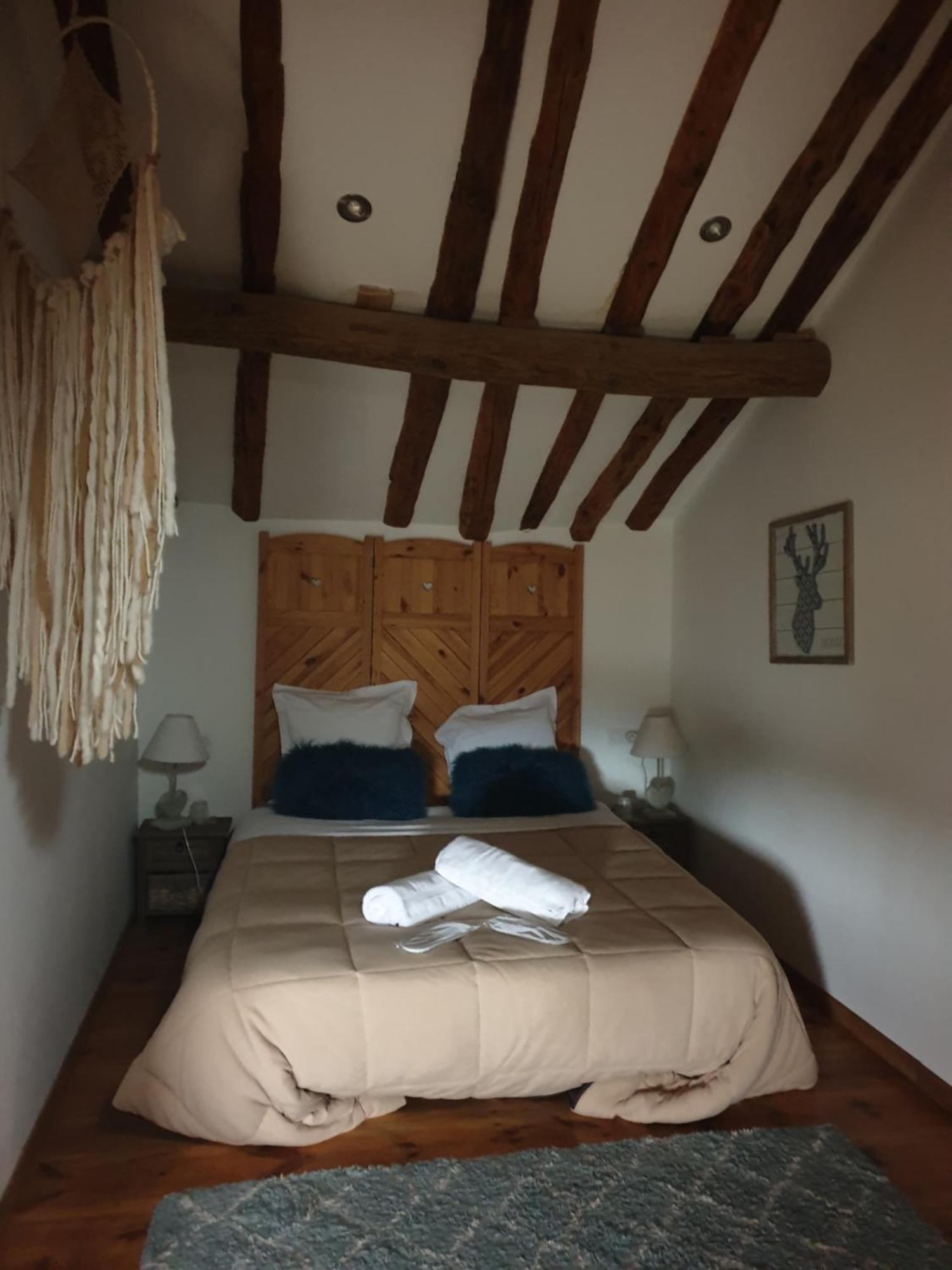 Hotel La Petite Chapelle Font-Romeu-Odeillo-Via Exterior foto